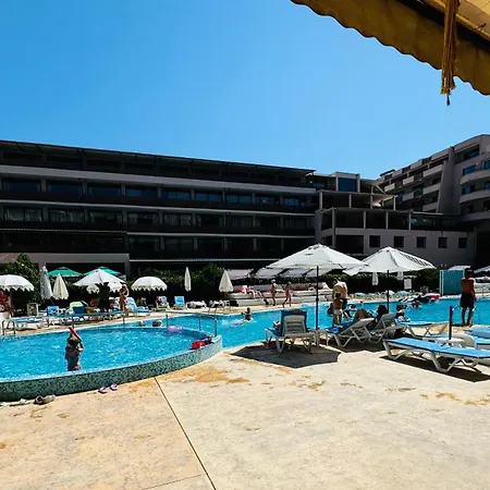 Grenada 322c Sunny Апартаменты